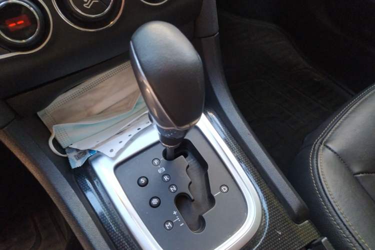 Used Citroen C4L 2013 1.6 THP Automatic Impression Edition Gear Lever