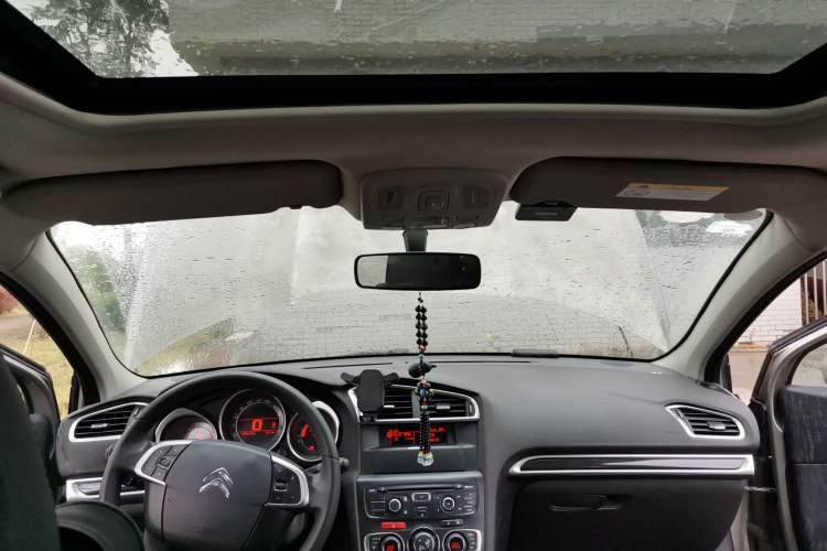 Used Citroen C4L 2013 1.8L Automatic Jingzhi Edition Headliner