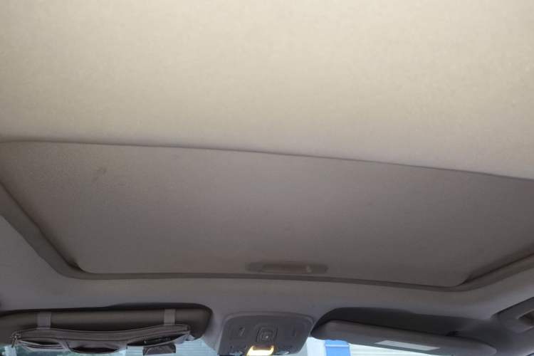 Used Citroen C4L 2013 1.6 THP Automatic Impression Edition Headliner
