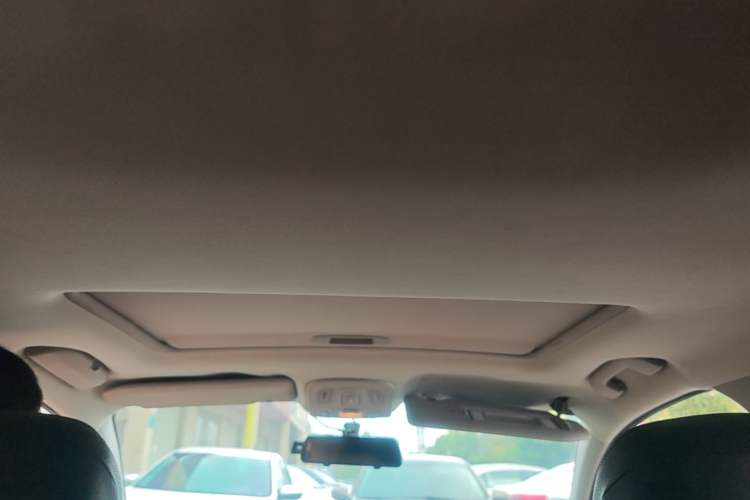 Used Citroen C4L 2013 1.6 THP Automatic Impression Edition Headliner