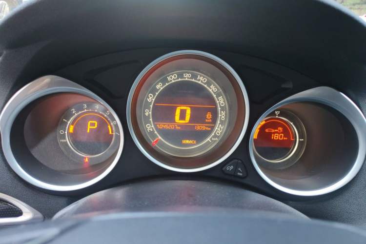 Used Citroen C4L 2013 1.8L Automatic Jingzhi Edition Instrument Cluster