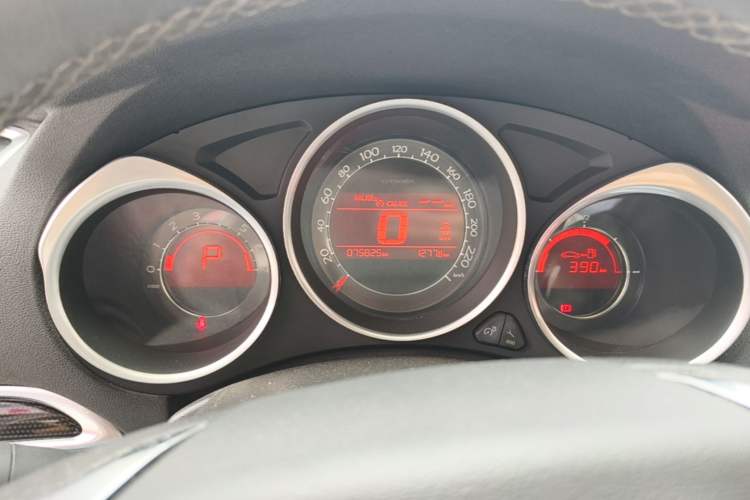 Used Citroen C4L 2013 1.6 THP Automatic Impression Edition Instrument Cluster