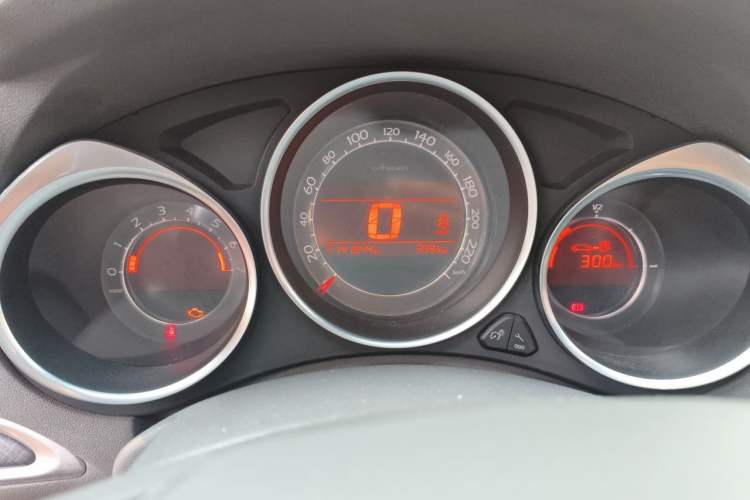 Used Citroen C4L 2013 1.6L Manual Jingzhi Edition Instrument Cluster