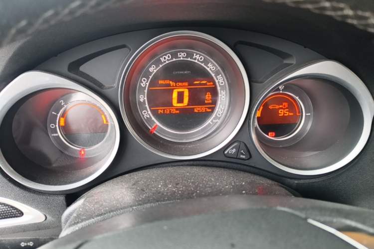 Used Citroen C4L 2013 1.8L Manual Jingzhi Edition Instrument Cluster