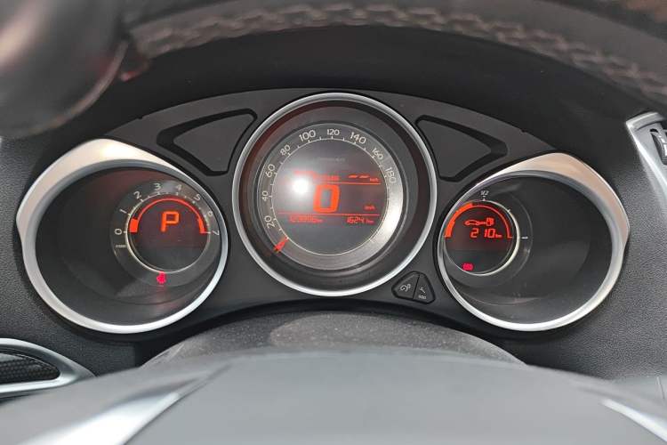 Used Citroen C4L 2013 1.6 THP Automatic Impression Edition Instrument Cluster