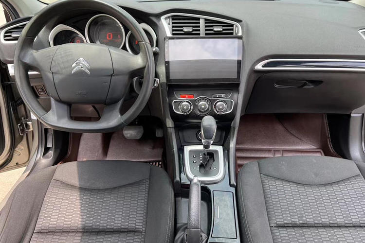 Used Citroen C4L 2013 1.8L Automatic Enjoyment Edition Interior 1