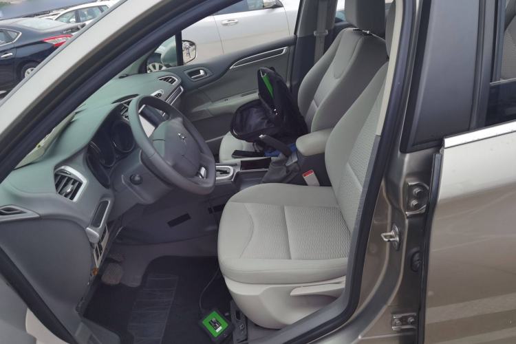 Used Citroen C4L 2013 1.6L Automatic Jingxiang Edition Left Front Seat
