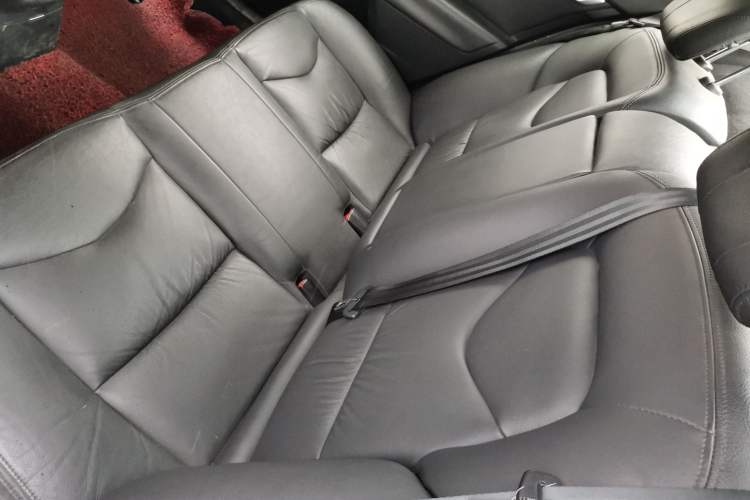 Used Citroen C4L 2013 1.8L Automatic Jingzhi Edition Left Rear Seat