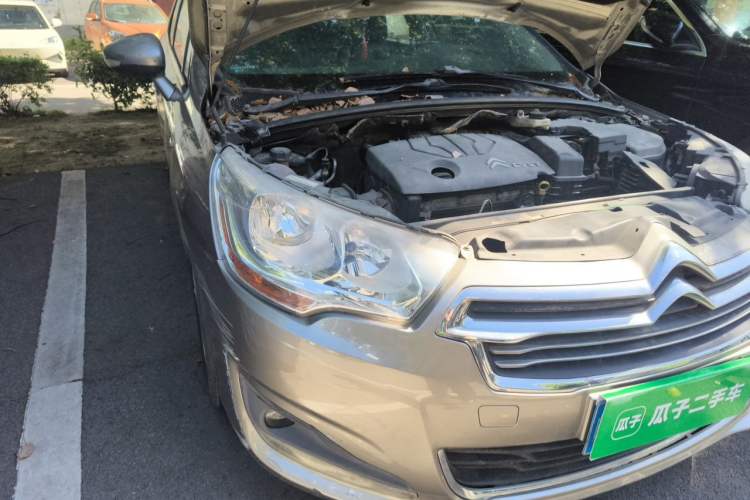 Used Citroen C4L 2013 1.8L Automatic Jingzhi Edition Right Front Headlight