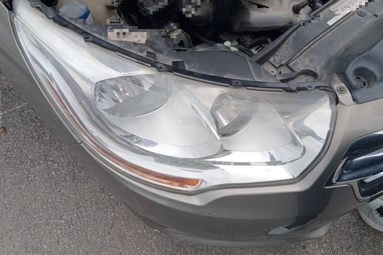 Used Citroen C4L 2013 1.8L Automatic Jingzhi Edition Right Front Headlight