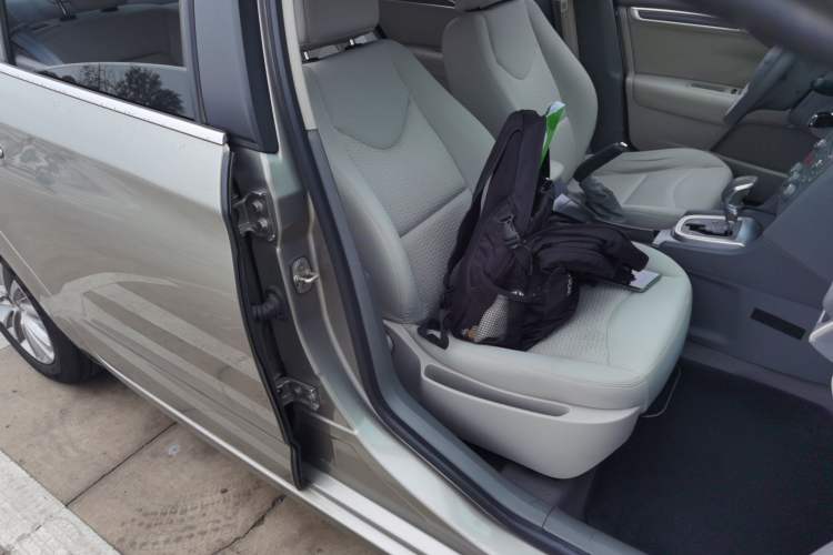 Used Citroen C4L 2013 1.6L Automatic Jingxiang Edition Right Front Seat