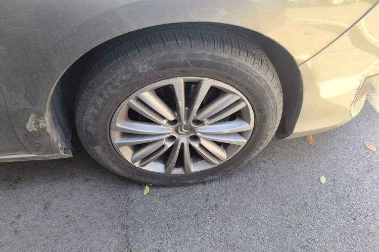 Used Citroen C4L 2013 1.8L Automatic Jingzhi Edition Right Front Wheel Hub