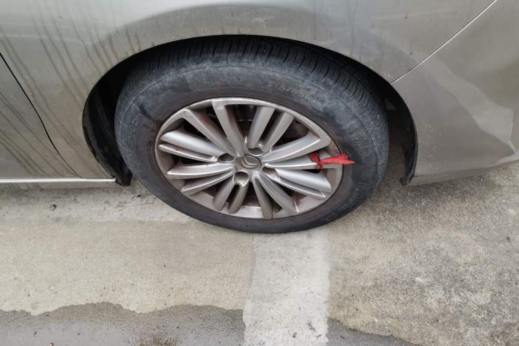 Used Citroen C4L 2013 1.8L Automatic Jingzhi Edition Right Front Wheel Hub
