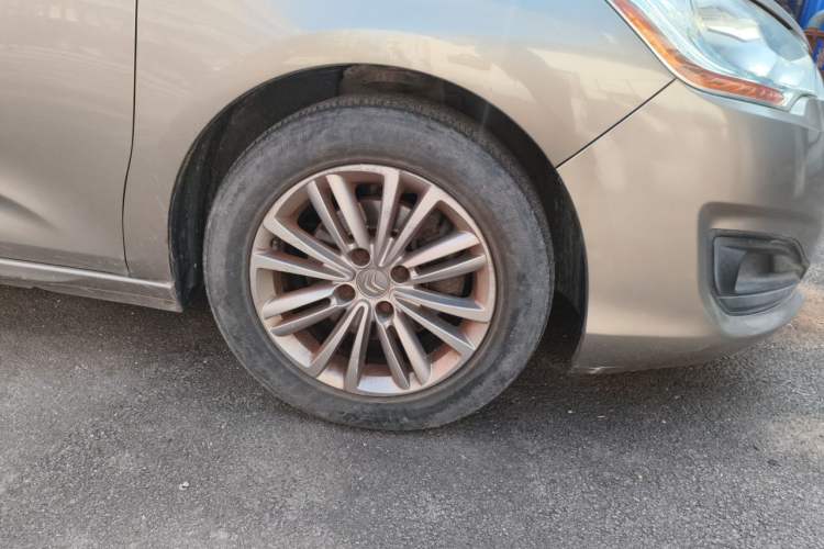Used Citroen C4L 2013 1.6L Manual Jingzhi Edition Right Front Wheel Hub