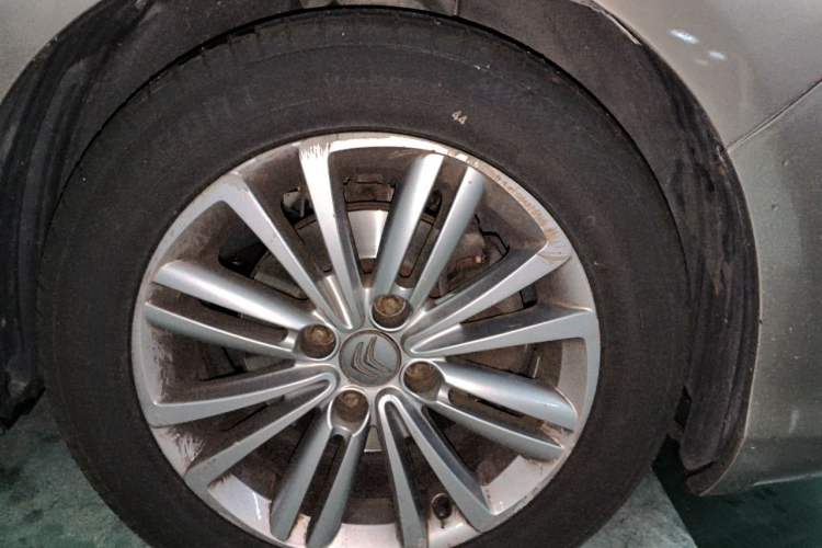 Used Citroen C4L 2013 1.8L Automatic Enjoyment Edition Right Front Wheel Hub