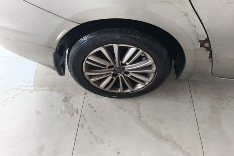 Used Citroen C4L 2013 1.8L Manual Jingzhi Edition Right Rear Wheel Hub