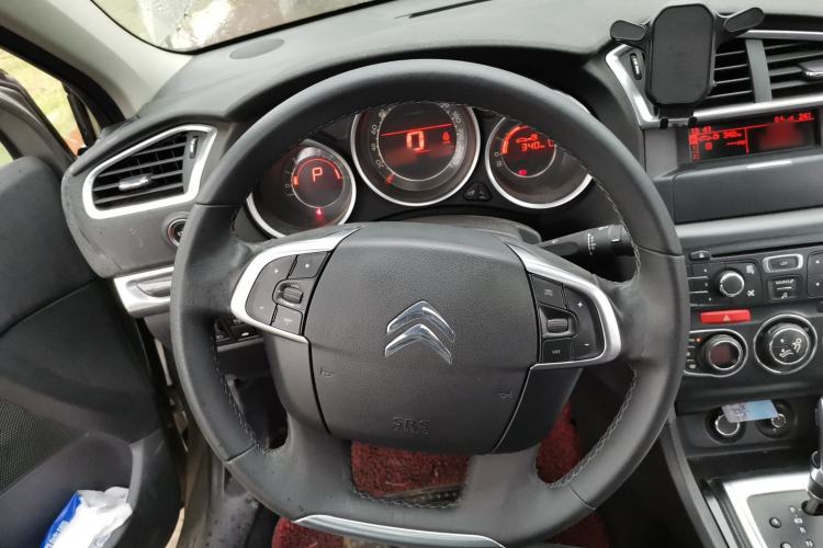 Used Citroen C4L 2013 1.8L Automatic Jingzhi Edition Steering Wheel