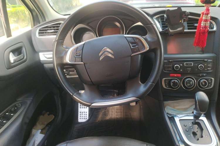 Used Citroen C4L 2013 1.6 THP Automatic Impression Edition Steering Wheel