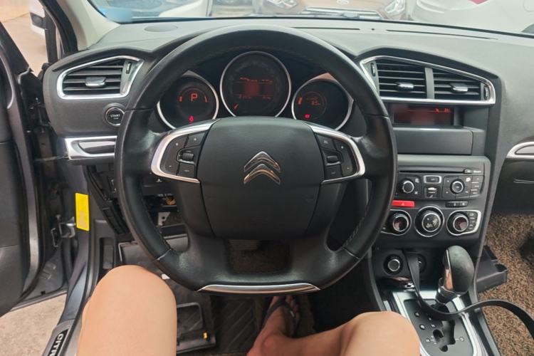 Used Citroen C4L 2013 1.6 THP Automatic Impression Edition Steering Wheel