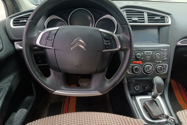 Used Citroen C4L 2013 1.8L Automatic Jingzhi Edition Steering Wheel