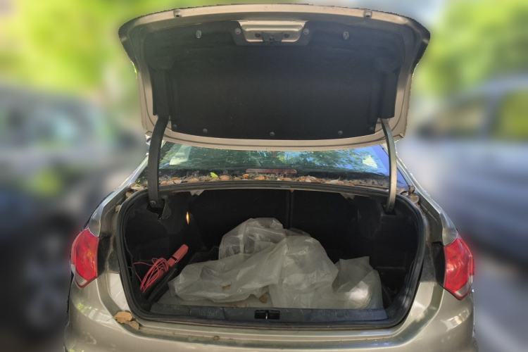 Used Citroen C4L 2013 1.8L Automatic Jingzhi Edition Trunk