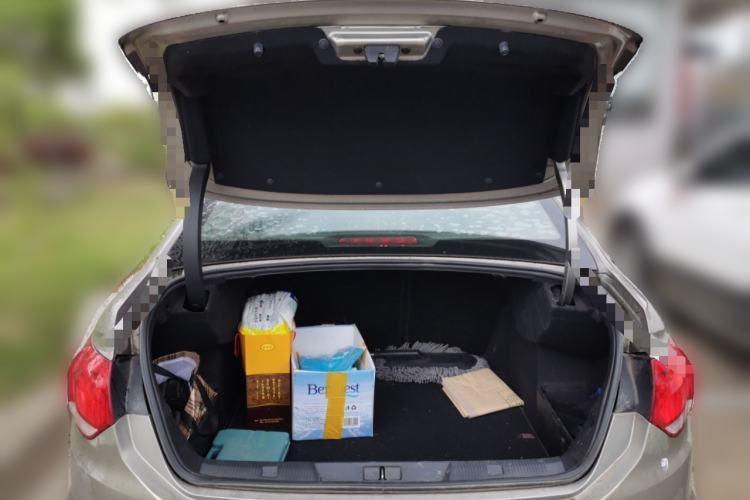Used Citroen C4L 2013 1.8L Automatic Jingzhi Edition Trunk