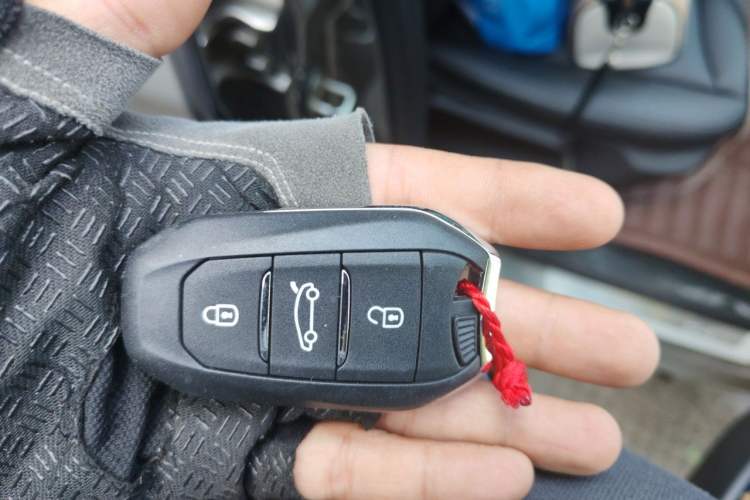 Used Citroen C4L 2013 1.8L Automatic Jingzhi Edition Vehicle Key