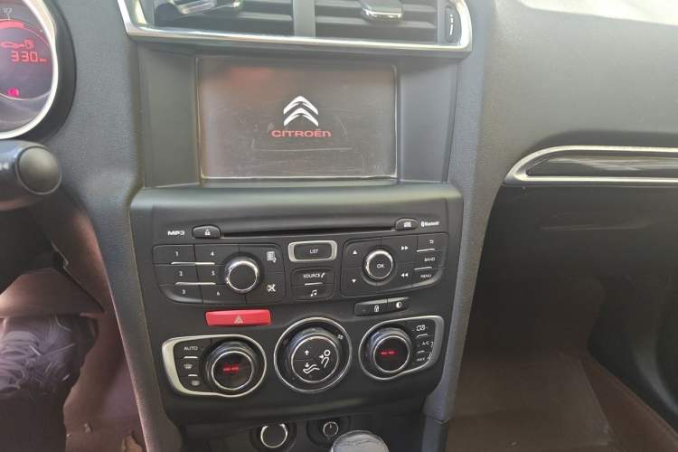 Used Citroen C4L 2013 1.6THP Automatic Dynamic Edition Audio And AC Panel