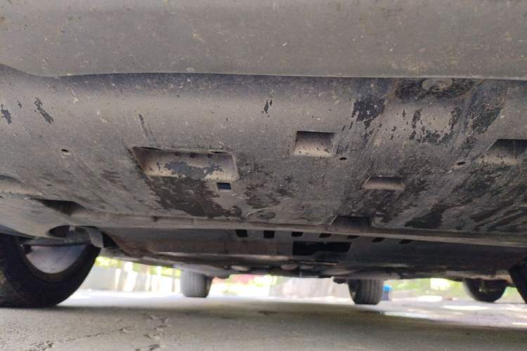Used Citroen C4L 2013 1.8L Automatic Jingchi Edition Chassis Front