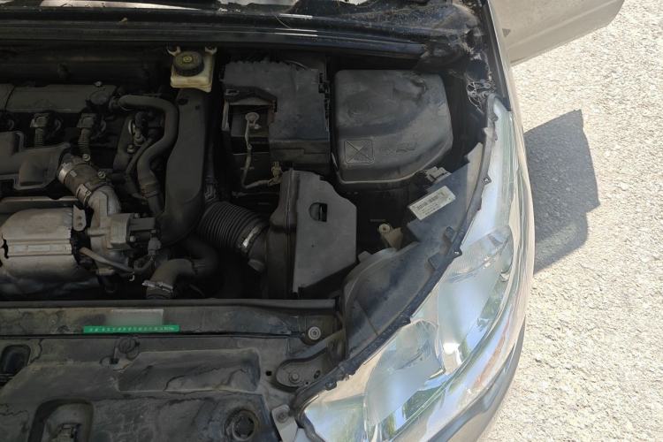 Used Citroen C4L 2013 1.6THP Automatic Dynamic Edition Engine Bay Left