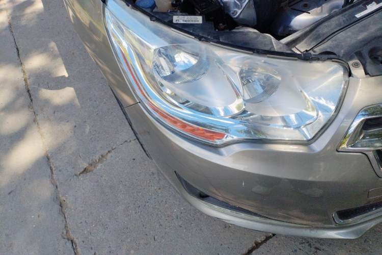 Used Citroen C4L 2013 1.8L Automatic Jingchi Edition Right Front Headlight