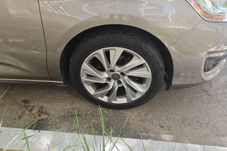 Used Citroen C4L 2013 1.6THP Automatic Dynamic Edition Right Front Wheel Hub
