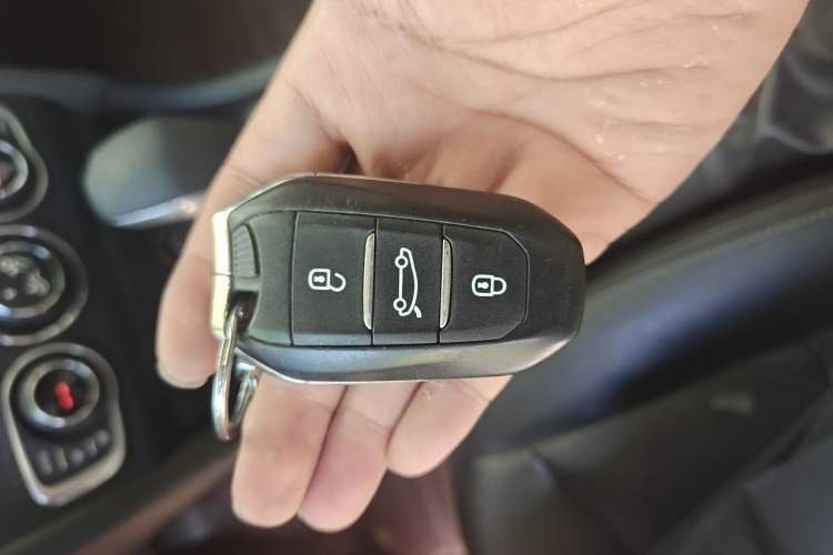 Used Citroen C4L 2013 1.6THP Automatic Dynamic Edition Vehicle Key