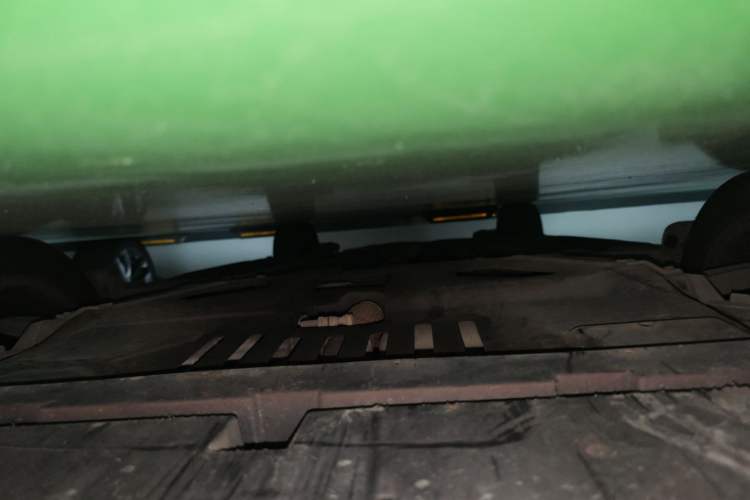 Used Citroen C4L 2013 1.8L Automatic Jingzhi Edition Chassis Front