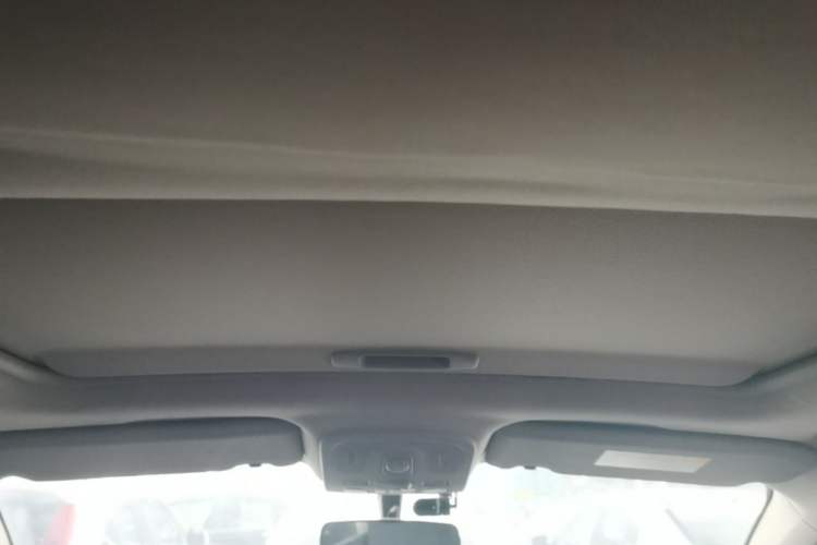 Used Citroen C4L 2013 1.8L Automatic Enjoyment Edition Headliner
