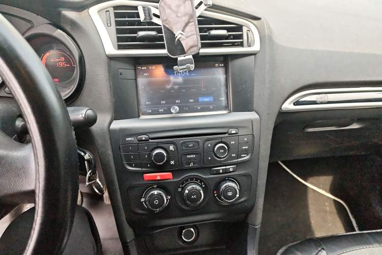 Used Citroen C4L 2013 1.8L Manual Jingxiang Edition Audio And AC Panel