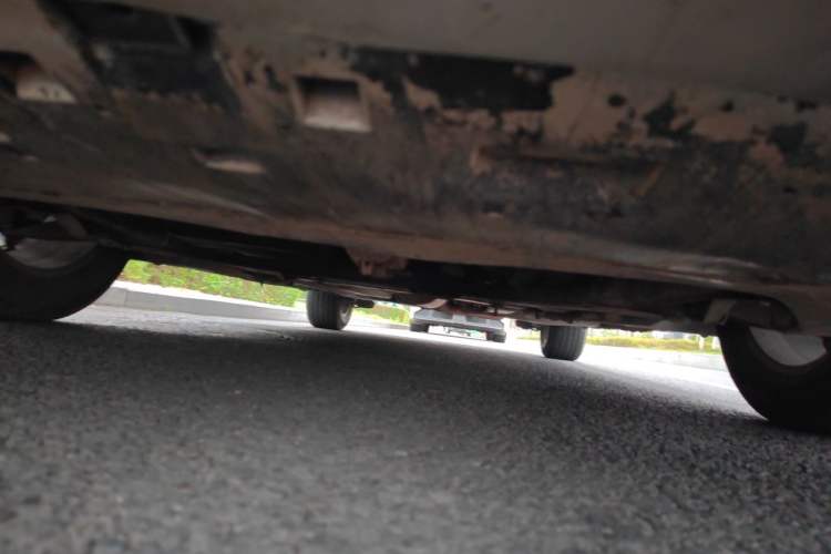 Used Citroen C4L 2013 1.6THP Automatic Enjoyment Edition Chassis Front