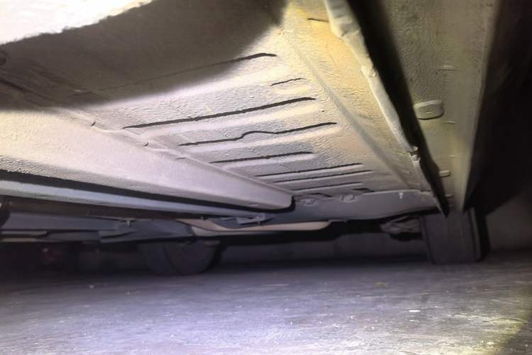 Used Citroen C4L 2013 1.6THP Automatic Enjoyment Edition Chassis Front Left
