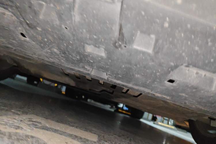 Used Citroen C4L 2013 1.8L Automatic Enjoyment Edition Chassis Front