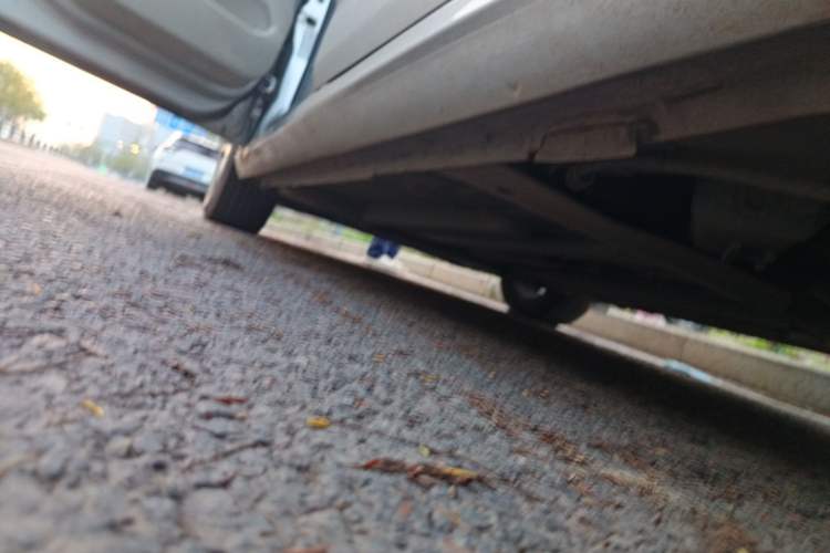 Used Citroen C4L 2013 1.6L Automatic Jingxiang Edition Chassis Rear Left