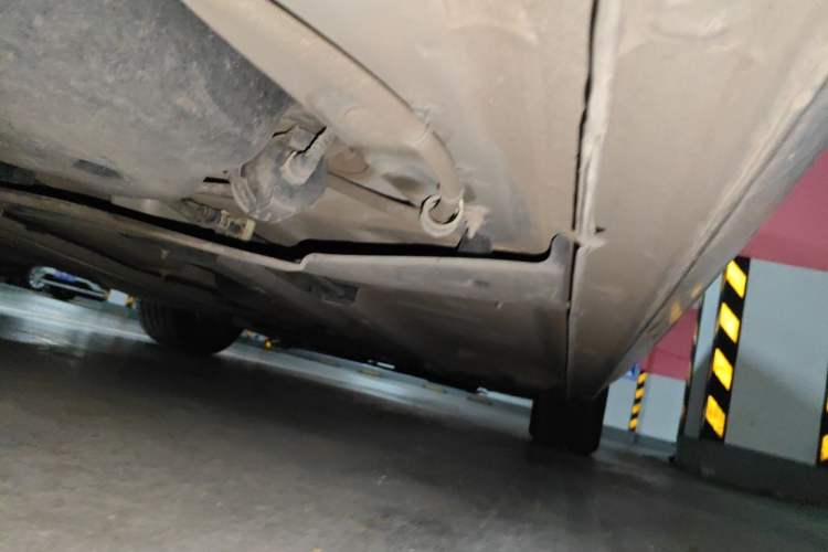 Used Citroen C4L 2013 1.8L Automatic Enjoyment Edition Chassis Rear Right