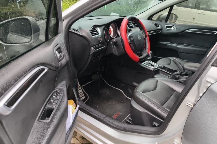 Used Citroen C4L 2013 1.6 THP Automatic Impression Edition Driver Seat