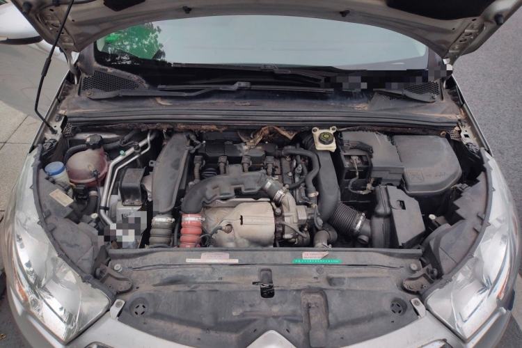 Used Citroen C4L 2013 1.6THP Automatic Enjoyment Edition Engine Bay