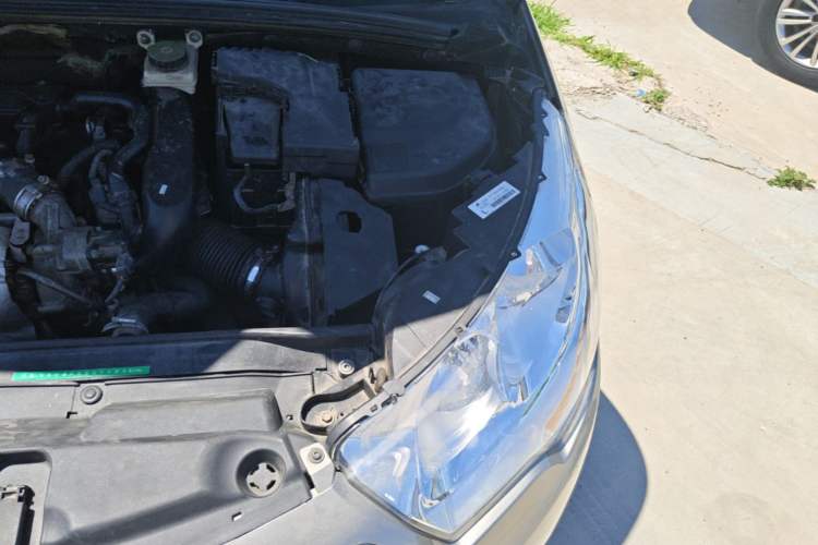 Used Citroen C4L 2013 1.6 THP Automatic Impression Edition Engine Bay Left