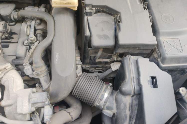 Used Citroen C4L 2013 1.6THP Automatic Dynamic Edition Engine Bay Left