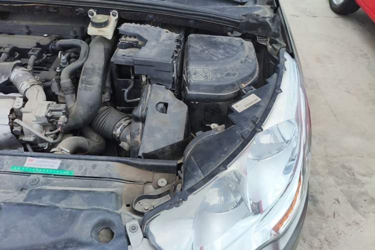 Used Citroen C4L 2013 1.6THP Automatic Enjoyment Edition Engine Bay Left