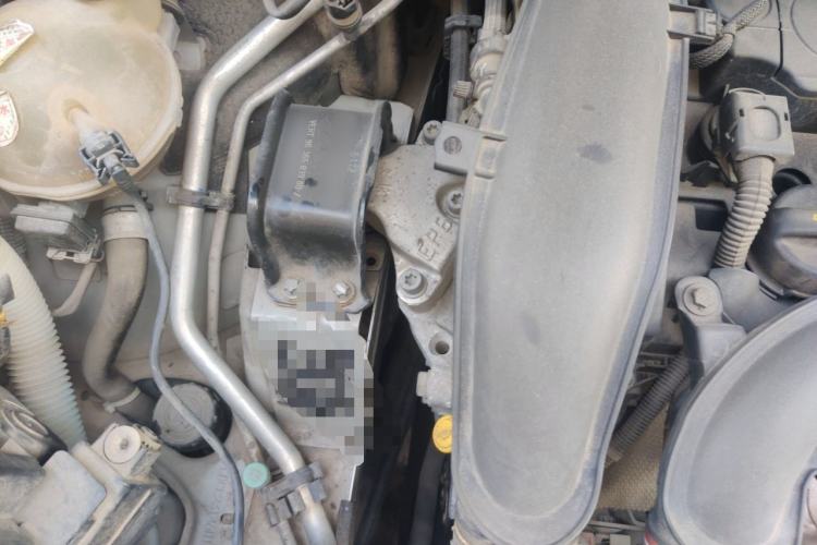 Used Citroen C4L 2013 1.6THP Automatic Dynamic Edition Engine Bay Right