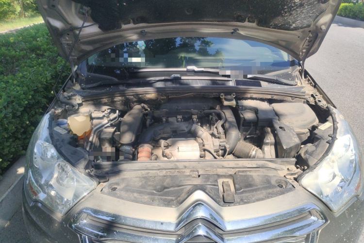 Used Citroen C4L 2013 1.6 THP Automatic Impression Edition Engine Bay