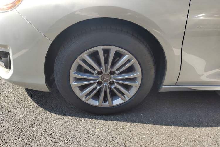 Used Citroen C4L 2013 1.8L Automatic Jingzhi Edition Exterior 7