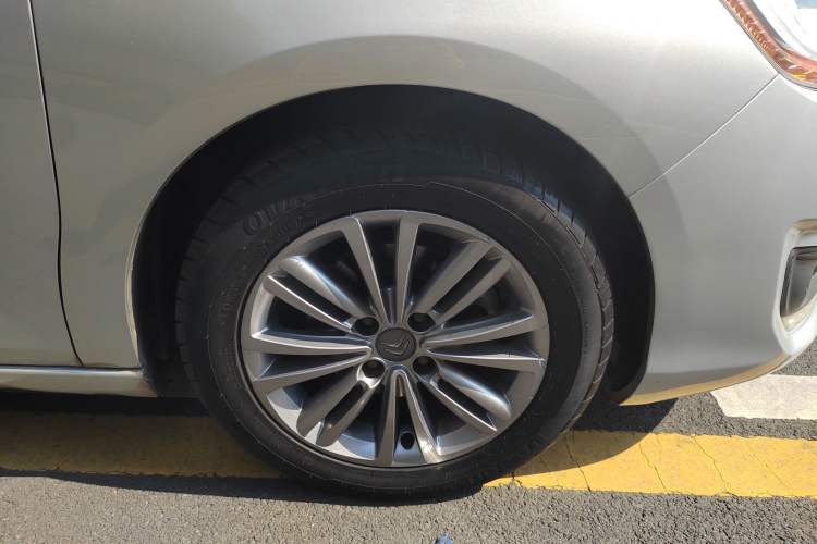 Used Citroen C4L 2013 1.8L Automatic Jingzhi Edition Exterior 8